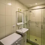 Ruterra Apartment Cimburkova Apartment *