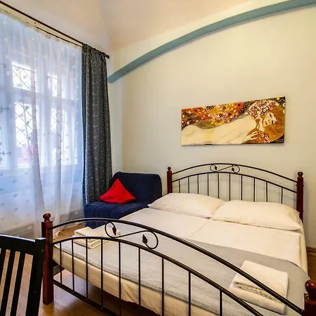 Ruterra Cimburkova Apartament *